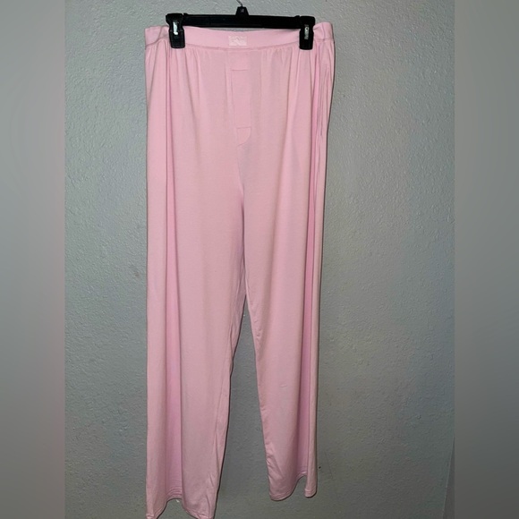 SKIMS Boyfriend Loose Pant Cherry Blossom pink size M NWT - Picture 3 of 5